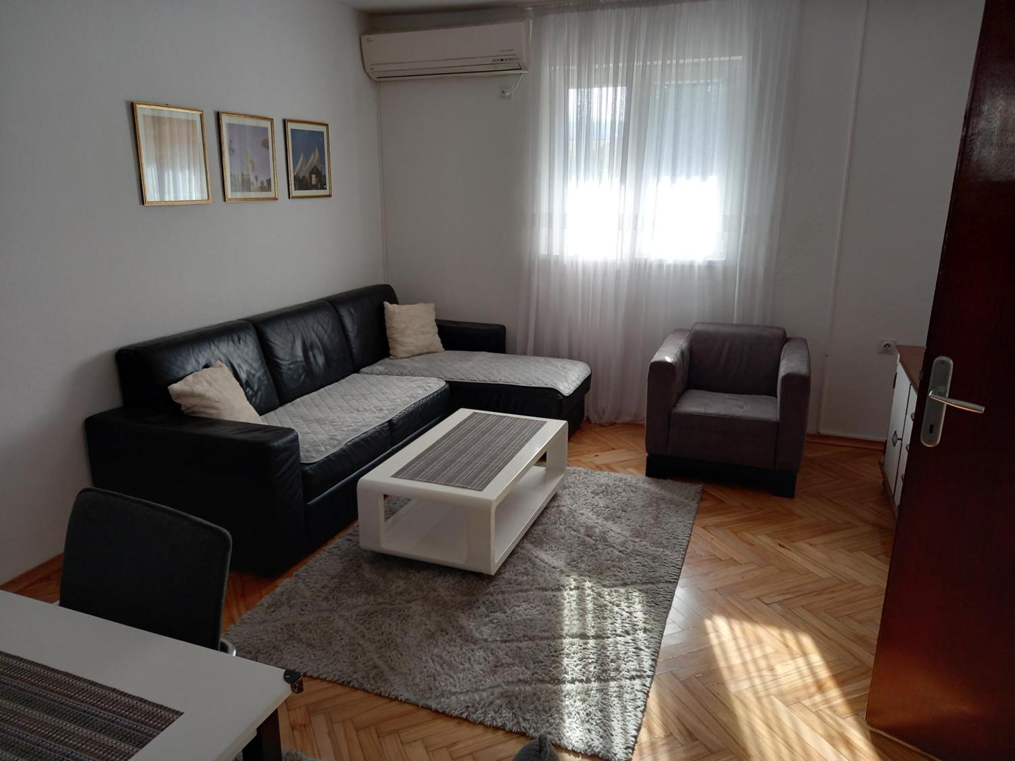 Stan U Maslinama Apartment Podgorica Ngoại thất bức ảnh
