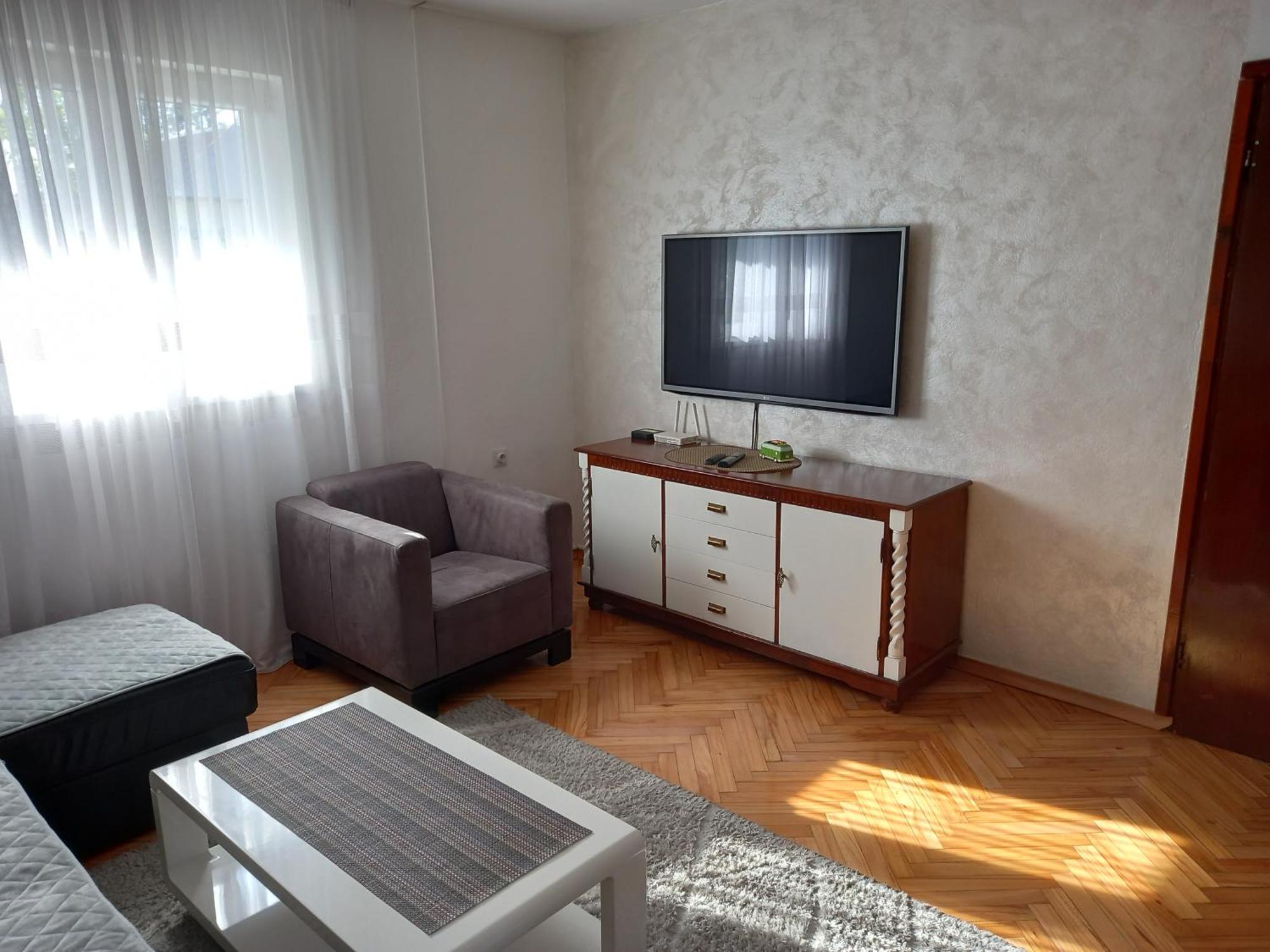 Stan U Maslinama Apartment Podgorica Ngoại thất bức ảnh